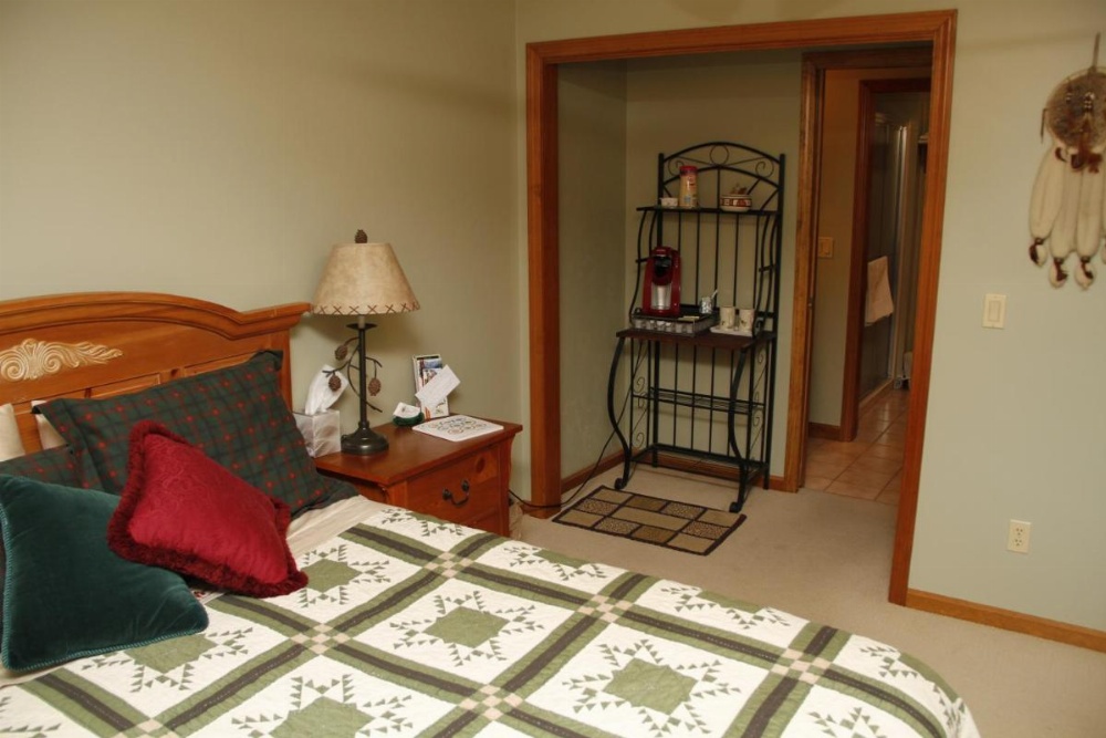 On Cranberry Pond Bed and Breakfast Image 13