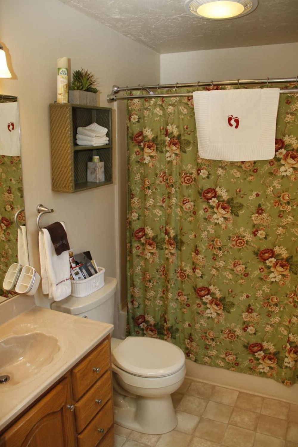 On Cranberry Pond Bed and Breakfast Image 21